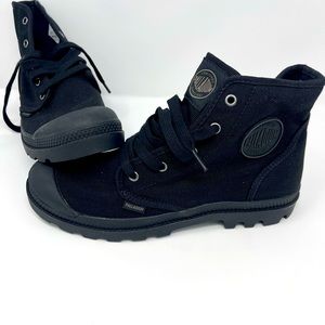 Palladium Women’s High Top Boots